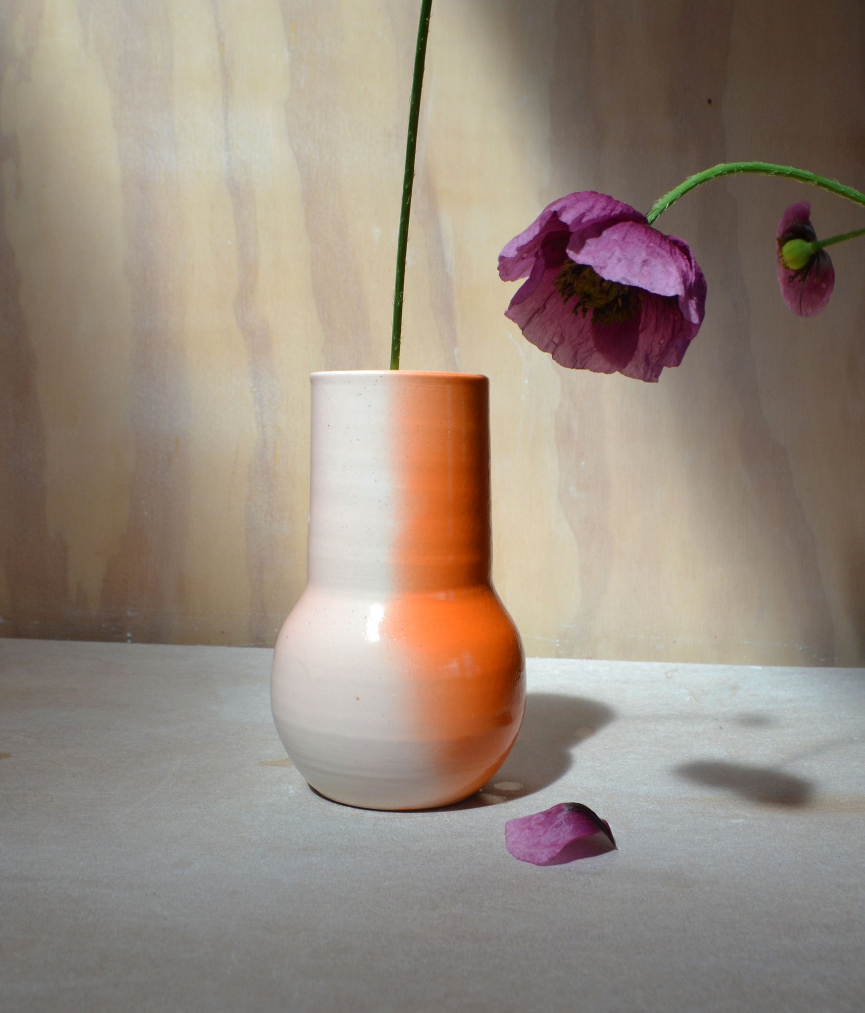 Bulb vase